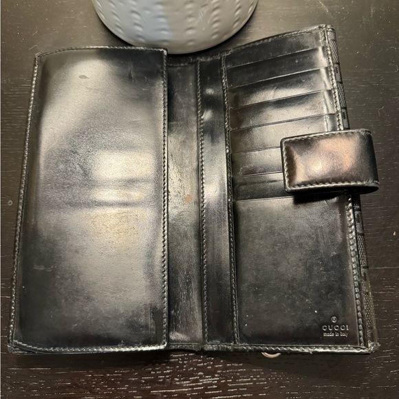 Stunning Authentic GUCCI shiny guccissima wallet clutch in black - Picture 5 of 8